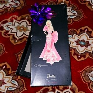 ⚠️Free bundle item- BOX ONLY- Avon barbie collector